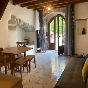 Petite Maison 3* Centre-village Hébergement de vacances Ruoms